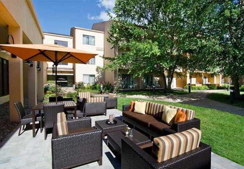 Courtyard Kansas City Overland Park/Metcalf, South Of College Boulevard Eksteriør billede