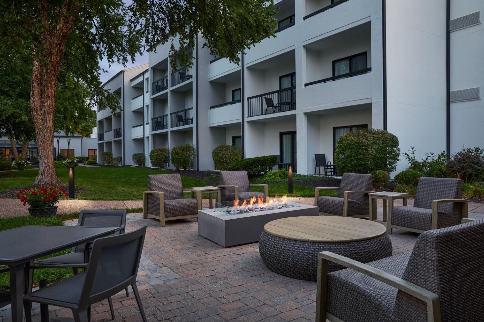 Courtyard Kansas City Overland Park/Metcalf, South Of College Boulevard Eksteriør billede